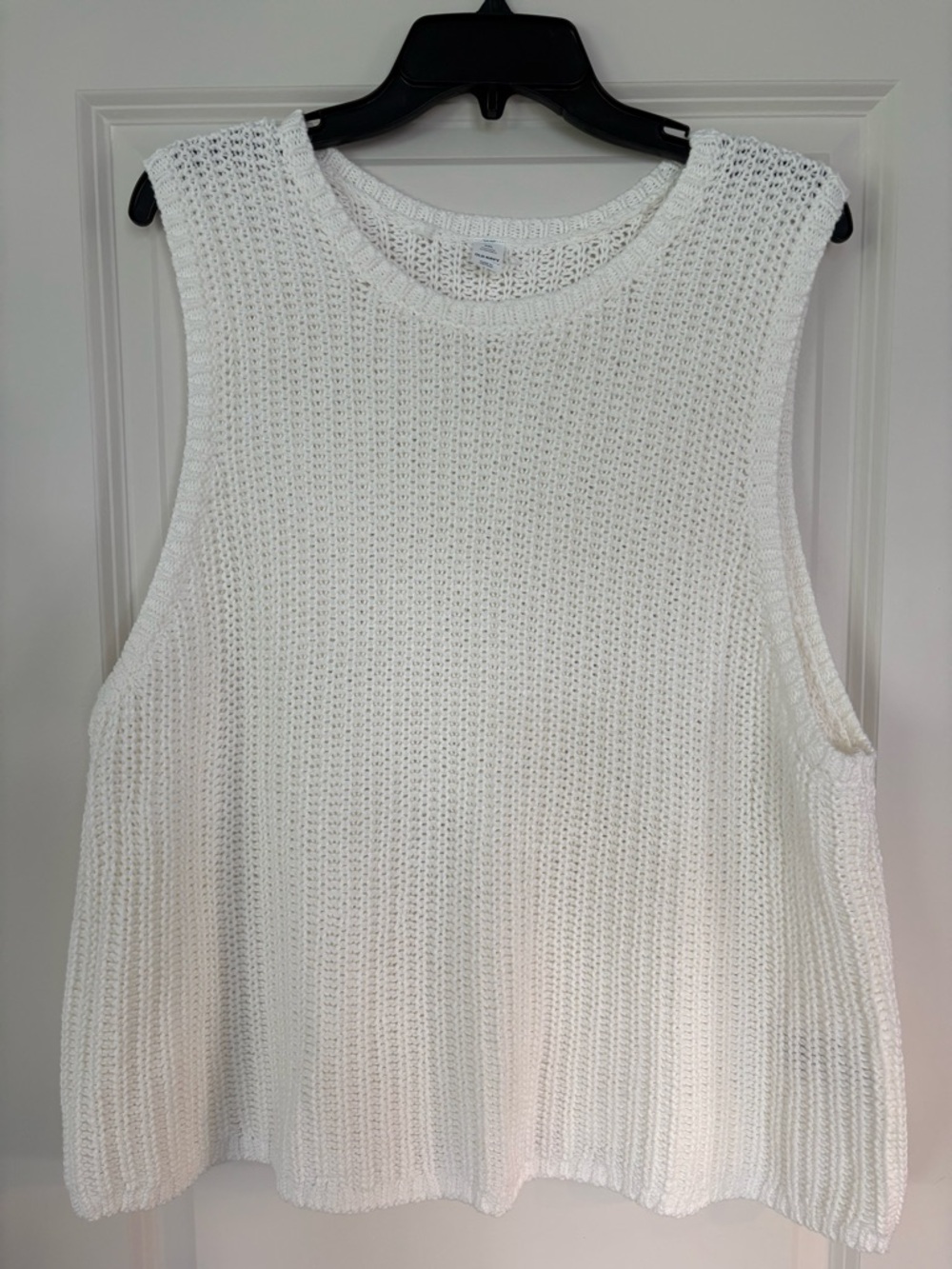 Old Navy Cream Open-Knit Sleeveless Sweater Tank